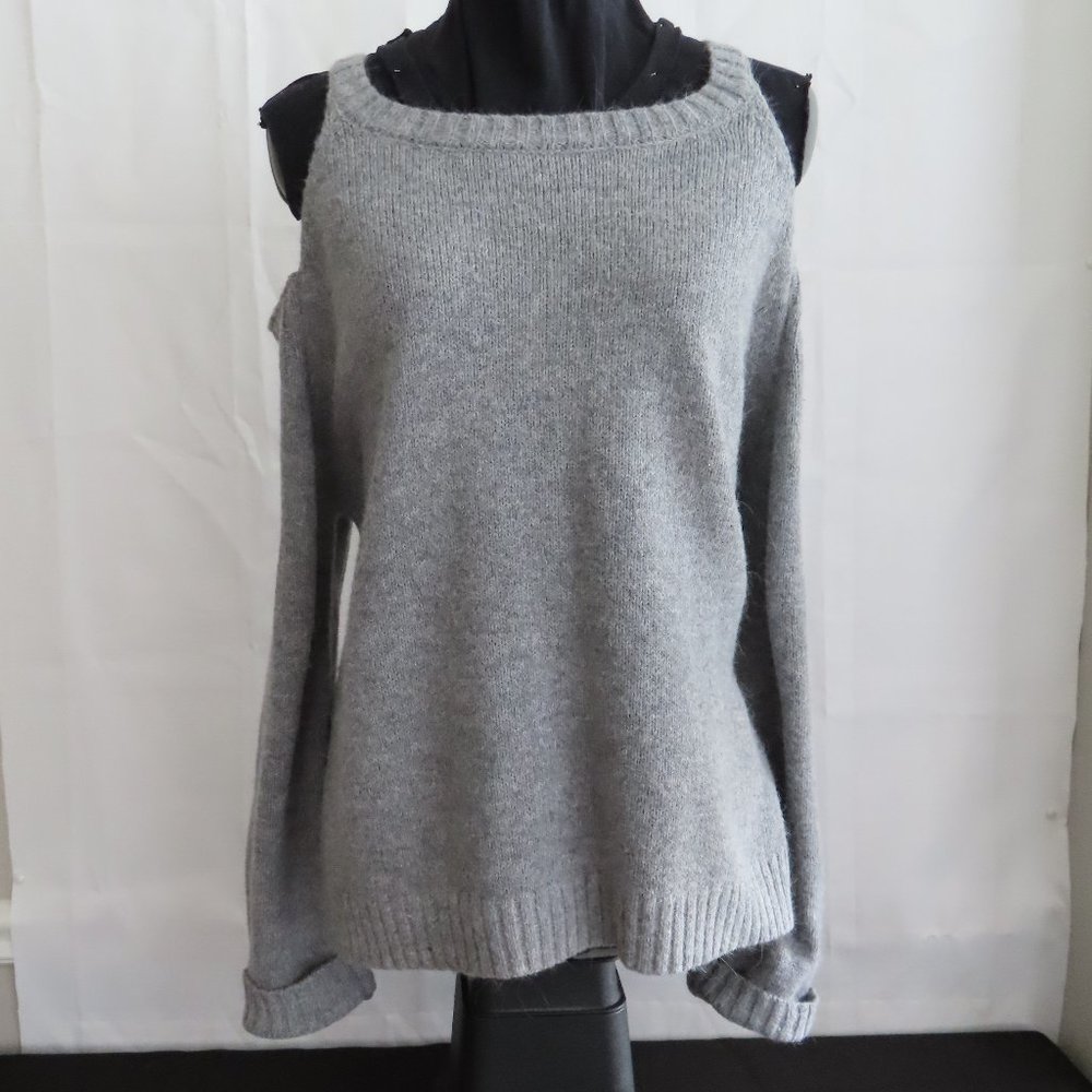 Light Grey Angora Blend Cold Shoulder Sweater - Elan (L) ❧